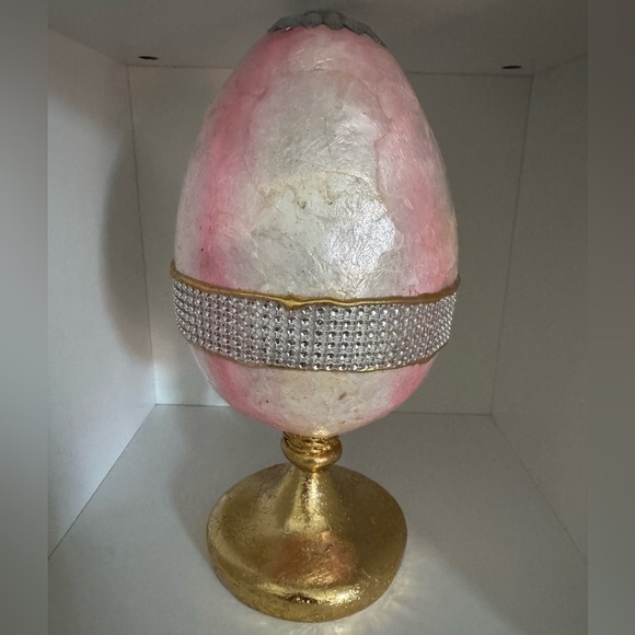 Capiz Jeweled 12” Embellished 3D Butterfly Pedestal Easter Egg Pier 1 style - Picture 3 of 8